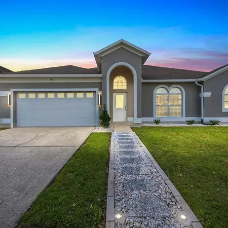 Vacation Sunset Home With Private Pool And Grill 5390